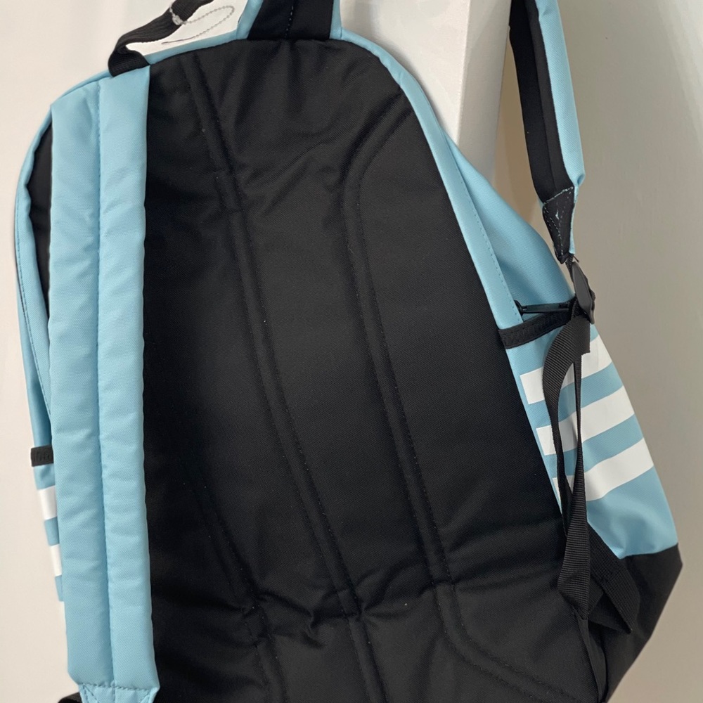 ADIDAS BACKPACK NWT - Picture 4 of 7